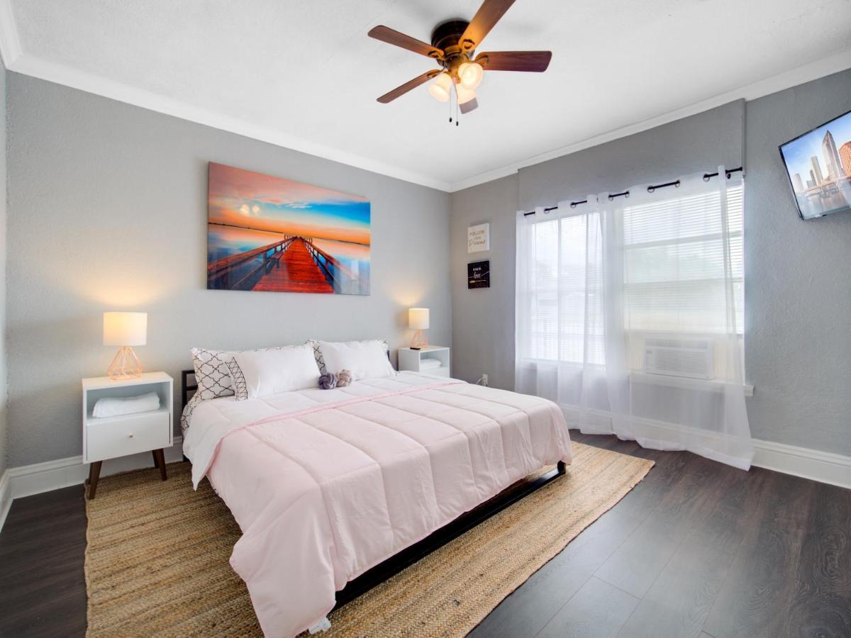 Modern Westshore Apartment 坦帕 外观 照片