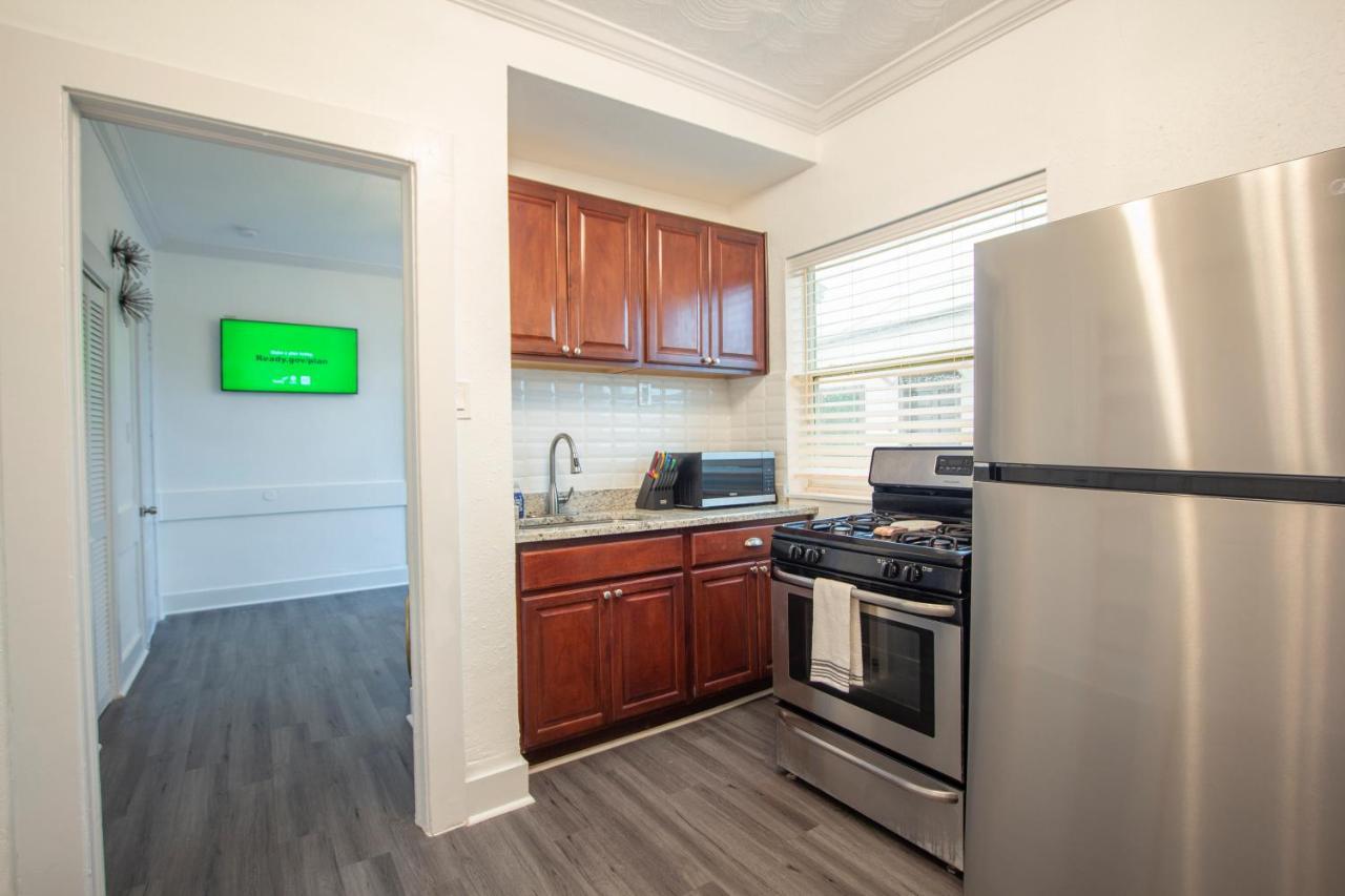 Modern Westshore Apartment 坦帕 外观 照片
