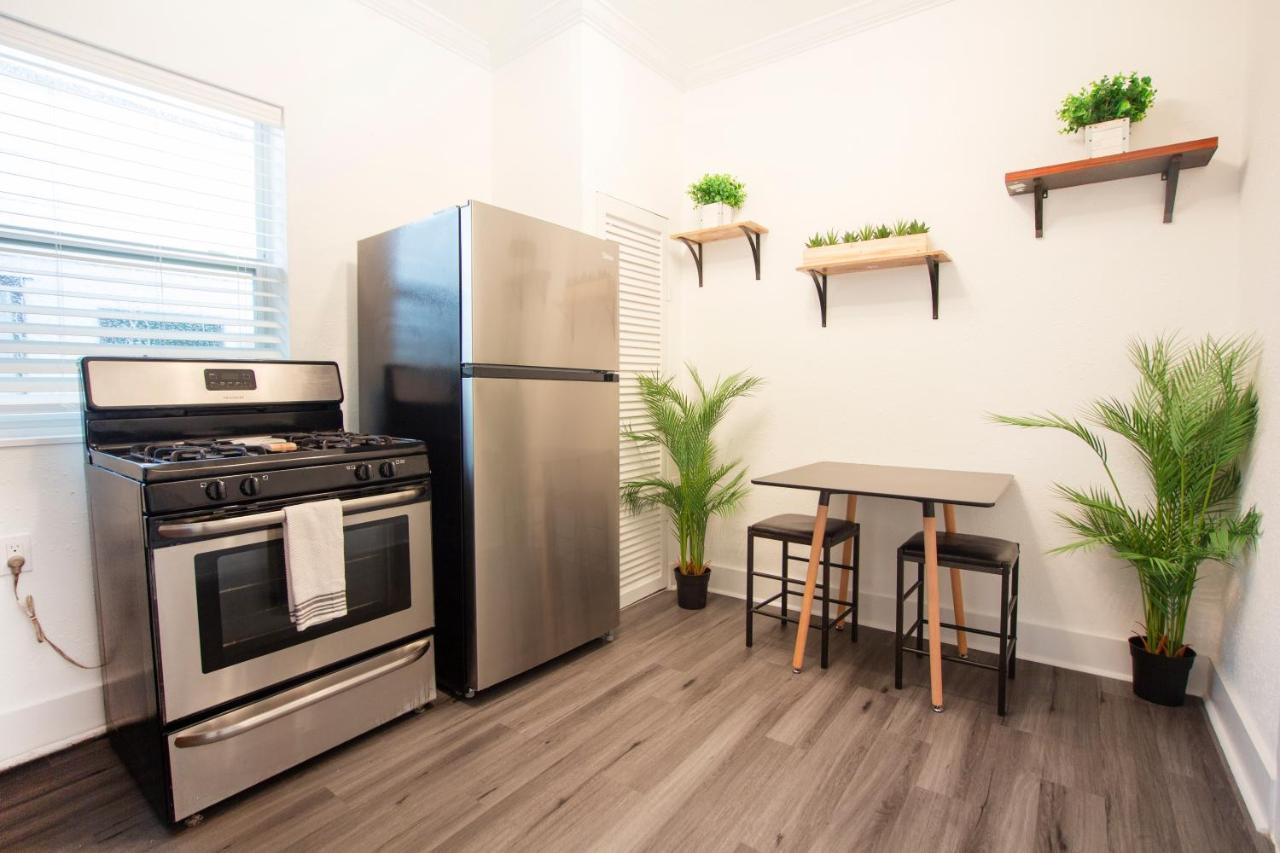 Modern Westshore Apartment 坦帕 外观 照片