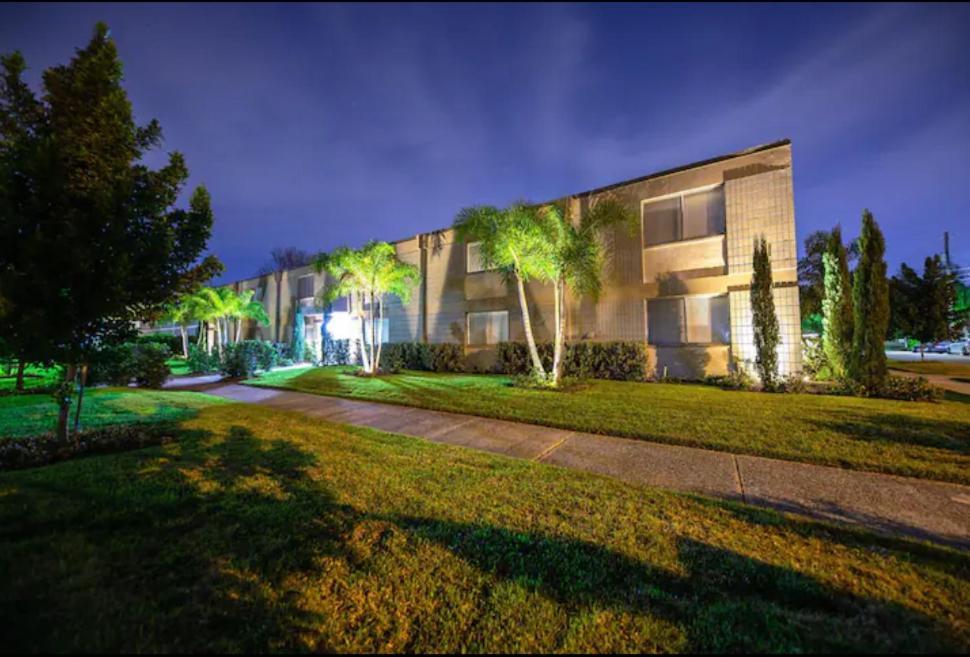 Modern Westshore Apartment 坦帕 外观 照片